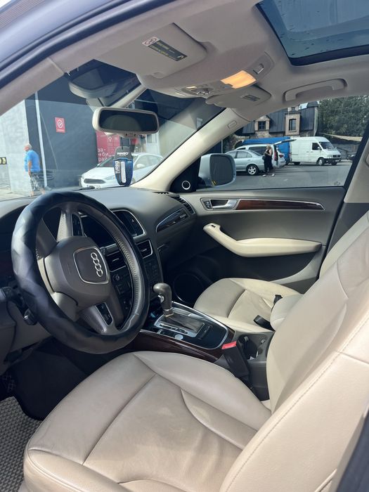 Audi q5 2011.
