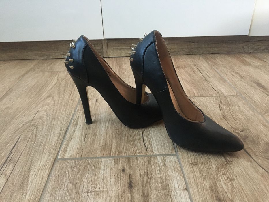 Czarne szpilki damskie 36