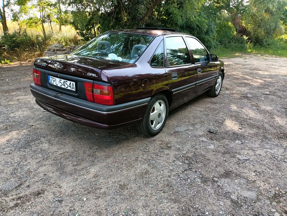 Opel Vectra Opel Vectra A 2.0 klimatyzacja, szyberdach, welur, długie przełożenia.