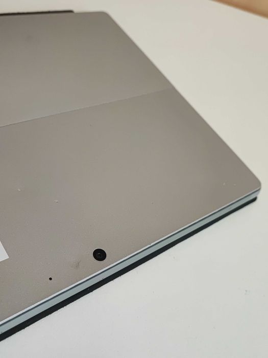 Microsoft Surface Pro 7 i5 1035G4 8GB Ram 256GB NVMe