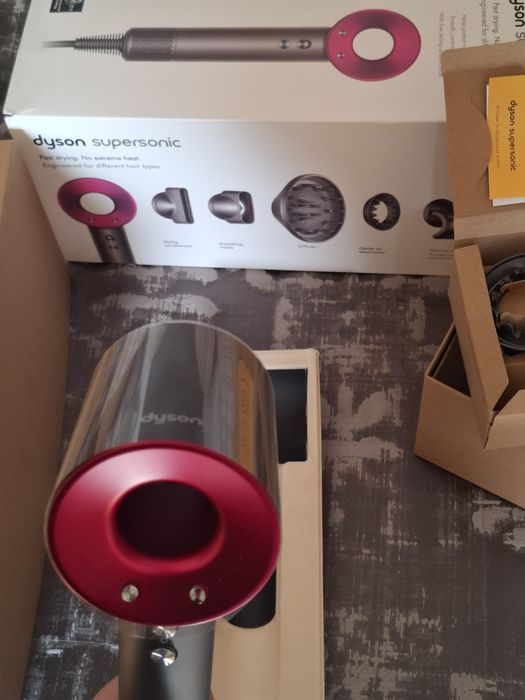 Secador Dyson supersonic Hd08