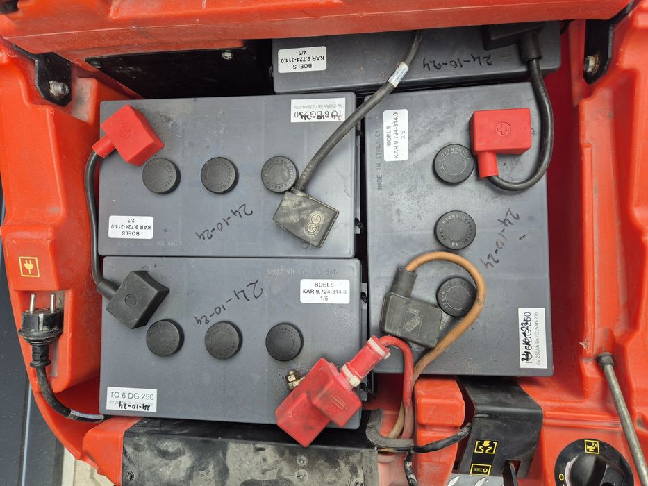 Szorowarka podłogowa Karcher B90R Faktura  ROK 2017. 864h