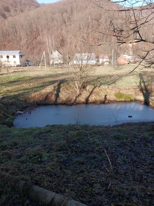 Продам земляний участок ціна договірна.