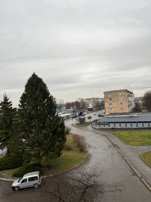 Продається квартира в центрі Здолбунова-2