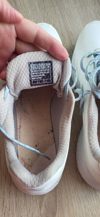 Bytu sportowe Skechers