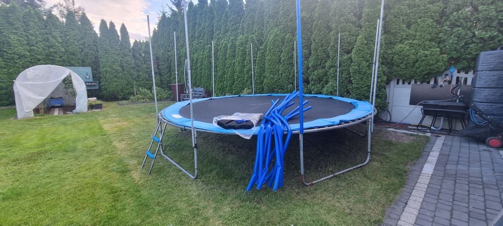 Trampolina ogrodowa 4,5m
