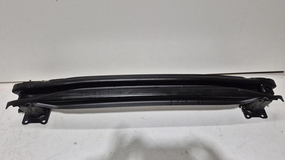 Belka zderzaka przód Volkswagen Golf