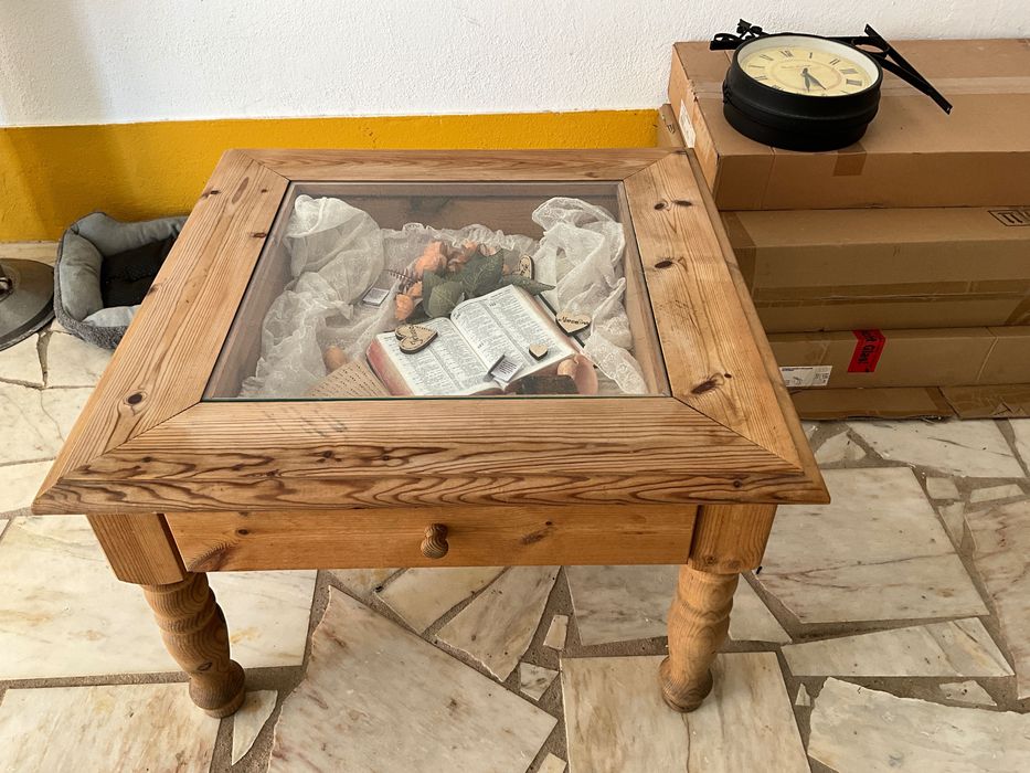 Mesa apoio ao sofá