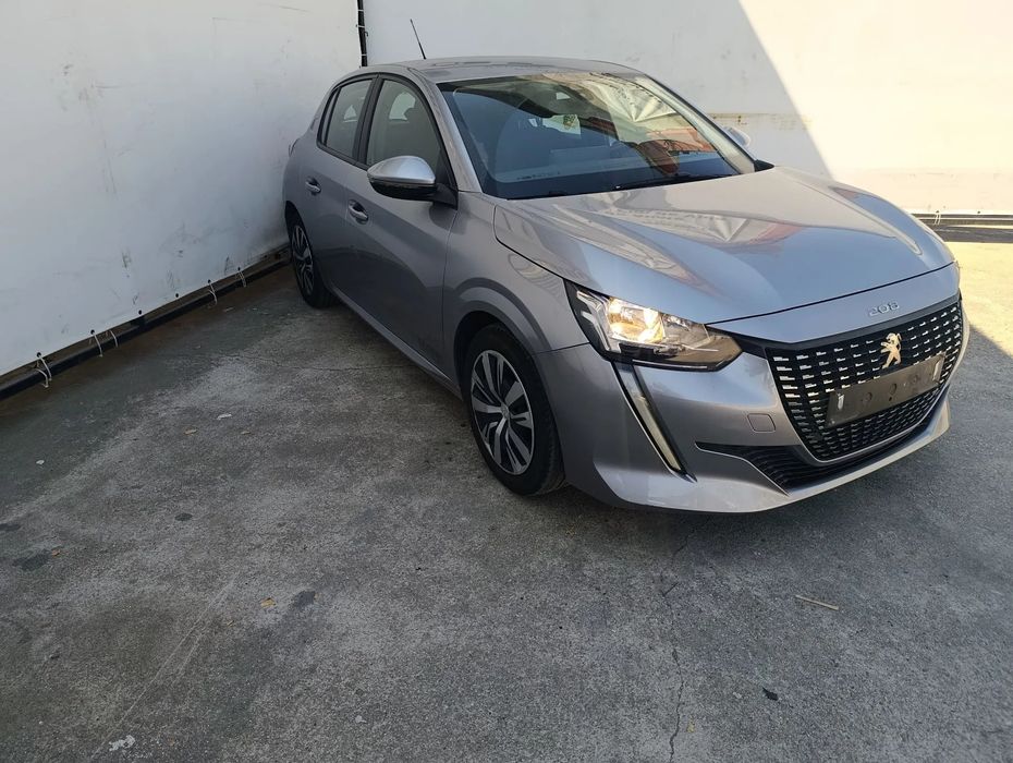 Para peças PEUGEOT 208 II