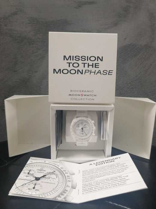 Swatch xOmega To Moonphase Snoopy SO33W700