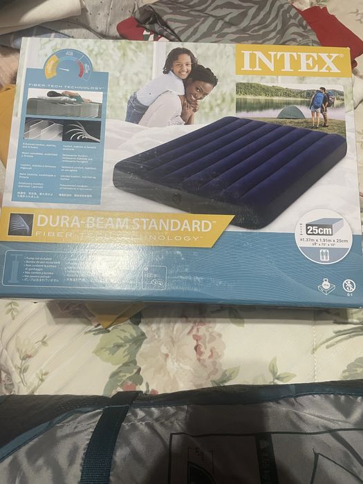 Vendo tenta de campismo,esta nova e numca foi usada