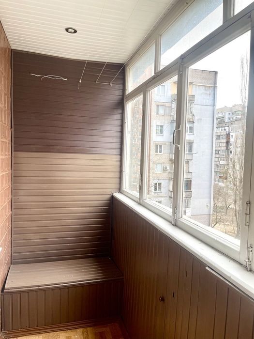 Продаж 2 кімнатна  чешка  Інгульський район сертифікат!