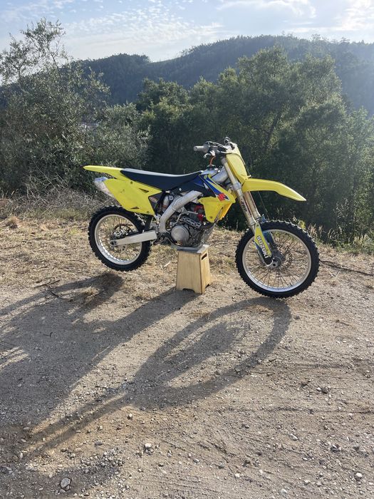 Suzuki RMZ 450 2012