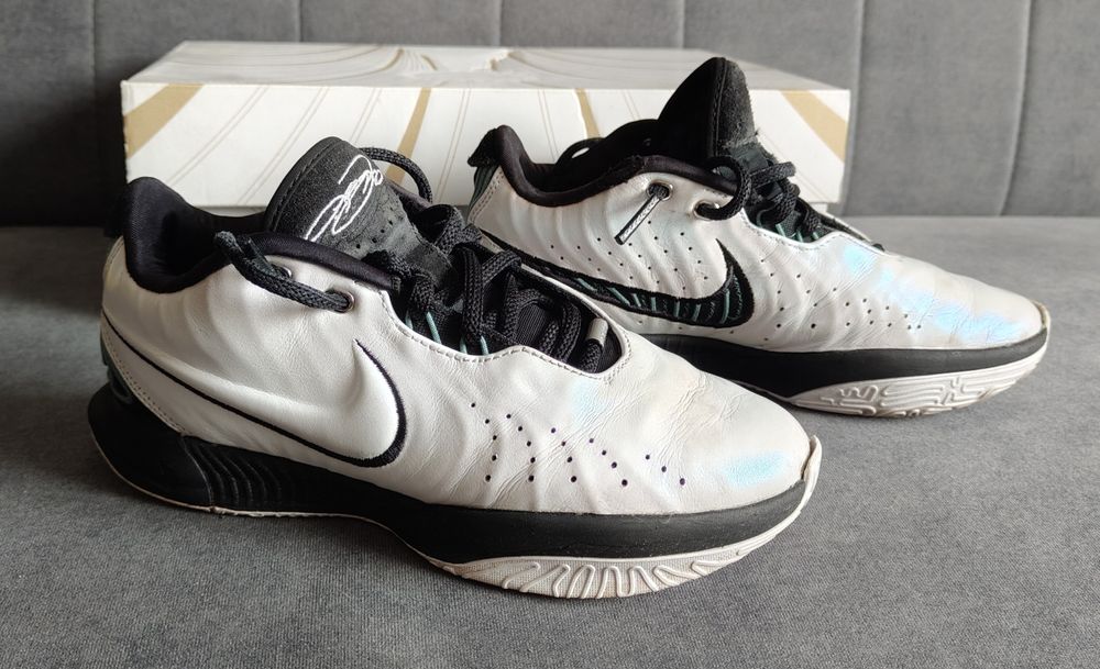 Buty Nike LEBRON XXl