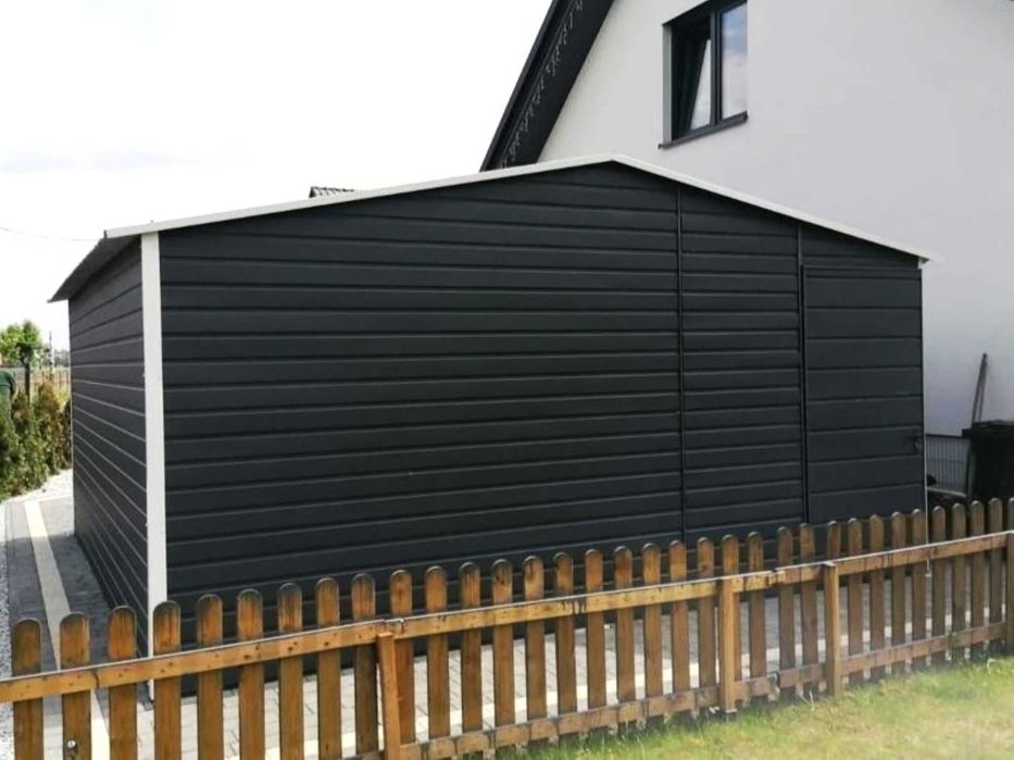 Blaszany garaż 3×5 m + kojec dla psa 2x5m – ciemny grafit matowy