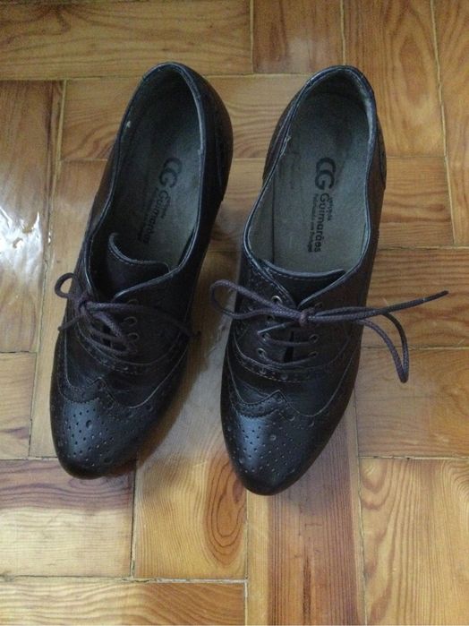 Sapatos em pele como novos, 36