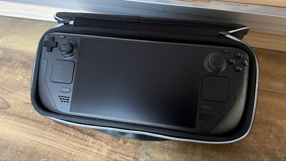 Konsola Steam Deck OLED 512GB (stan idealny)