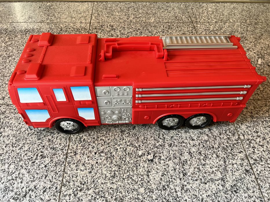 Quartel de bombeiros portátil - Imaginarium - IMPECÁVEL