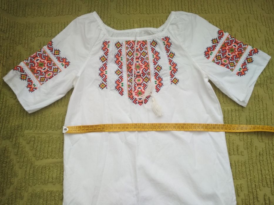 Дитяча вишита блузка