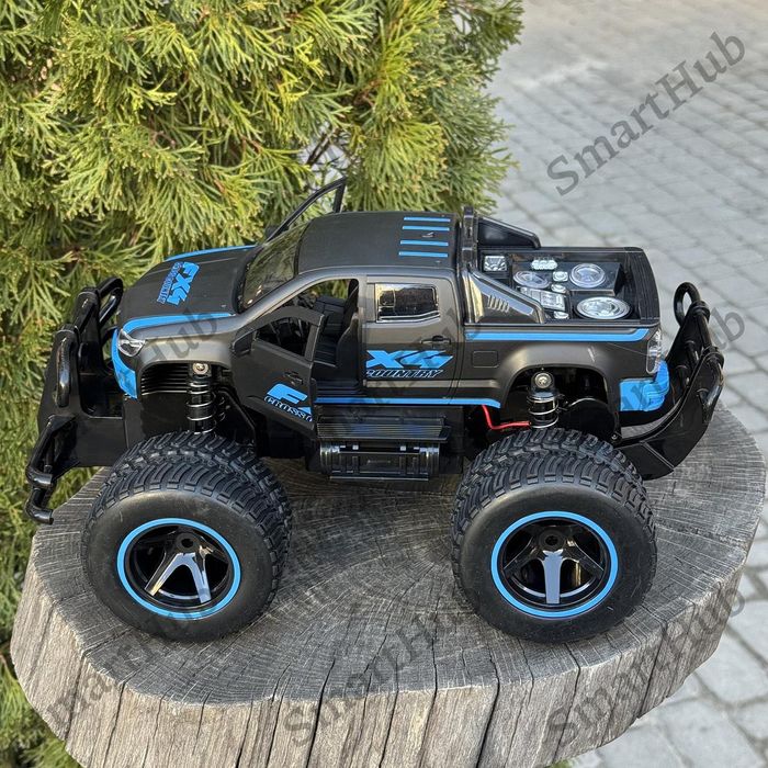 Джип на радіоуправлінні Protector Monster Truck Синій, на пульту