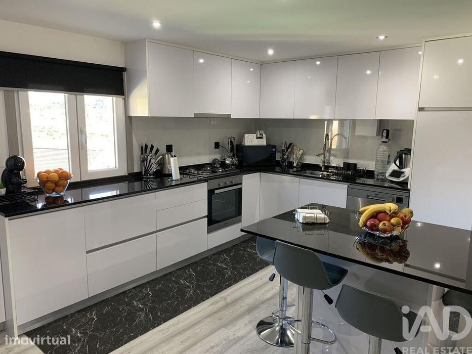 Moradia isolada T3 em Alijó de 130 m2