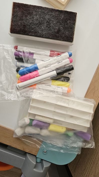 Cavalete infantil ikea