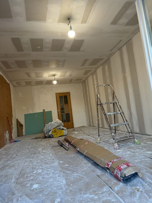 Trabalhos em pladur, tetos, divisórias barramento, pinturas