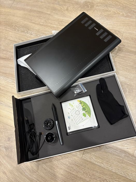 Графічний планшет Huion Inspiroy H1060P (повна комплектація)