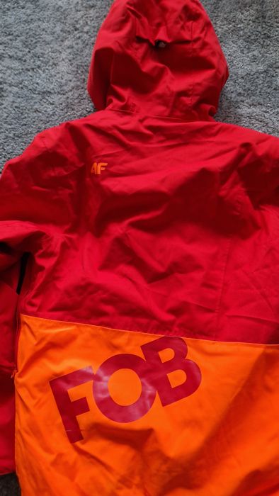 Kombinezon snowboardowy 4f