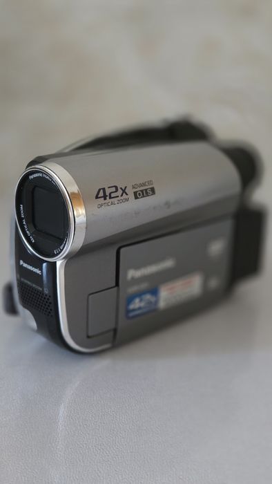 Відеокамера  Panasonic VDR-D51