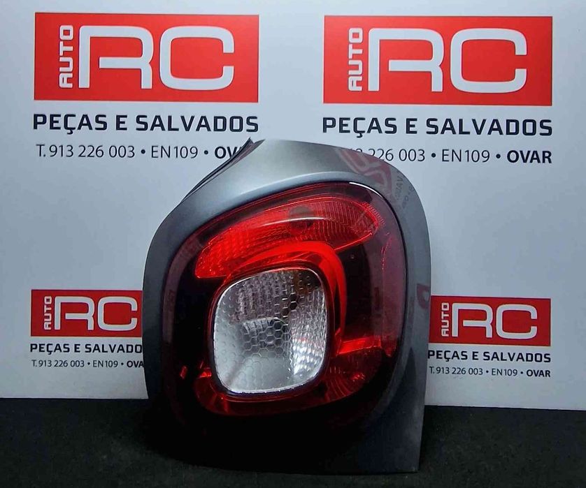Farolim Direito 265502707R - SMART FORFOUR Hatchback