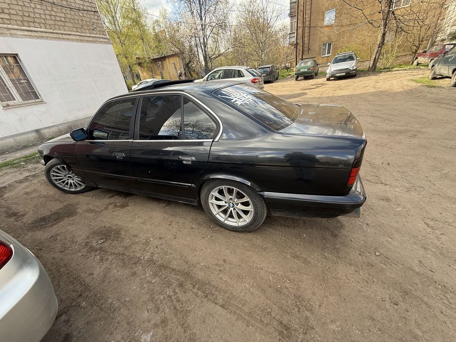 Продам БМВ е34 м20б25