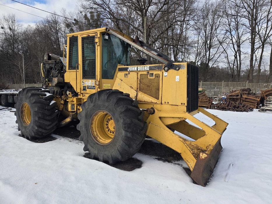 SKIDDER John Deere 548E