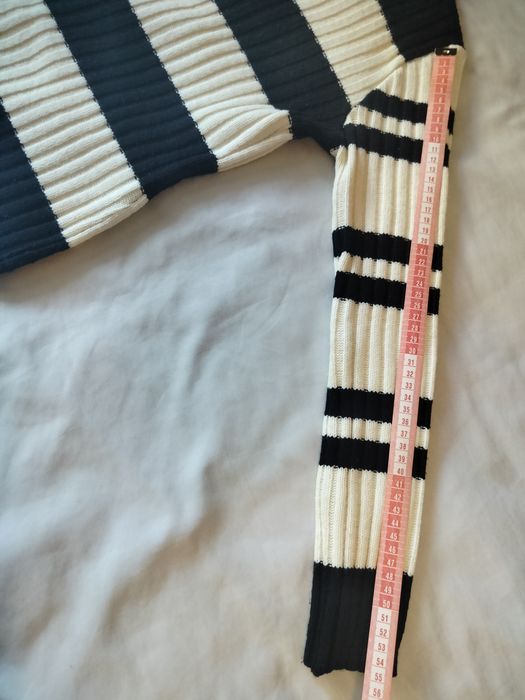 Світер жіночий під горло гольф