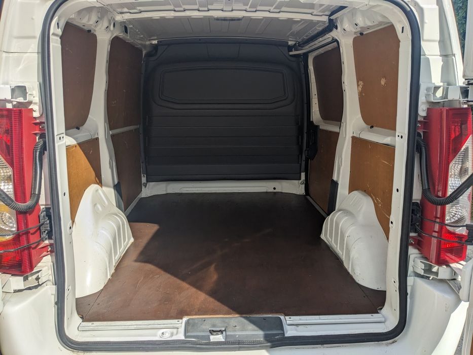 Вантажні перевезення по місту та регіону