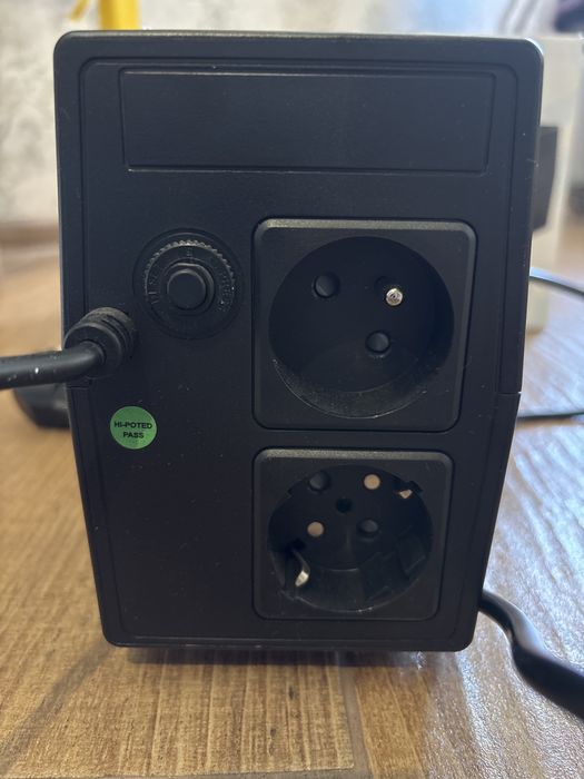 Джерело безперебійного живлення Volt Polska Pico UPS 800VA