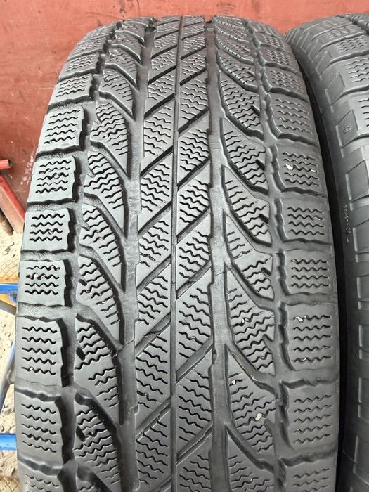 215/65/16 R16 BFGoodrich winter Slalom зима 4 шт ціна за 1 шт
