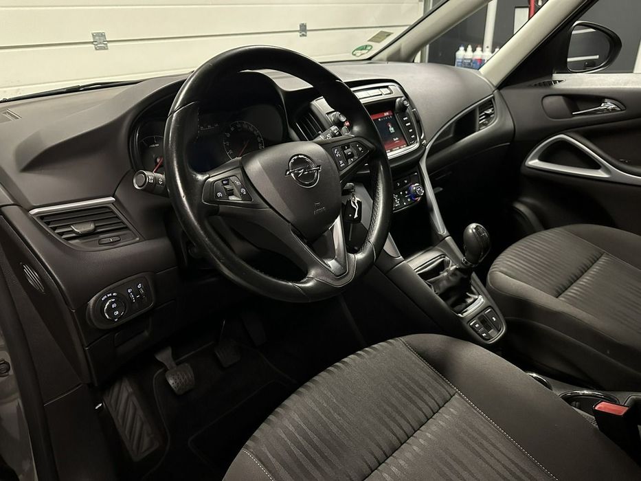 Opel Zafira Opel Zafira 1.4 Turbo 7 osobowy NAVI Zadbany REJ PL GWARANCJA