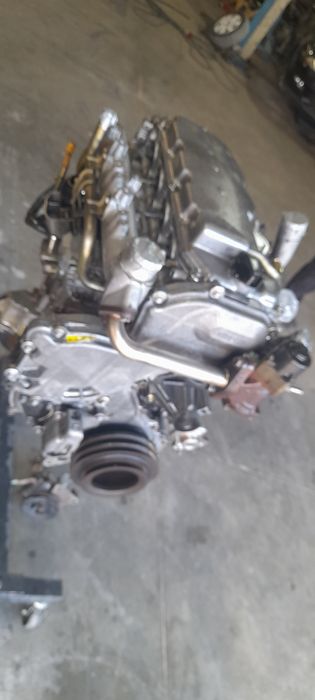 Motor nissan navara yd25