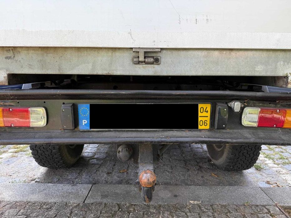 Nissan 4x4 com Equipamento Profissional Incluído