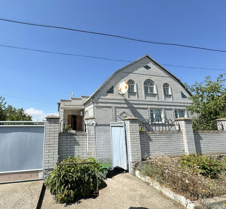 Продам великий будинок