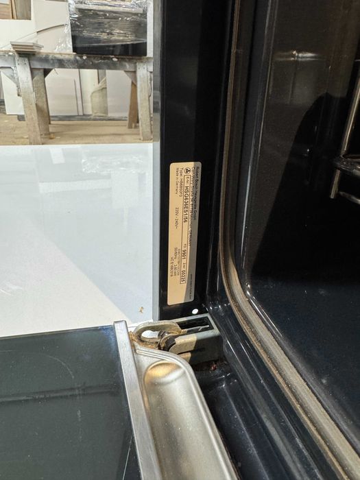 Nowy Piekarnik elektryczny parowy Bosch HSG636ES1