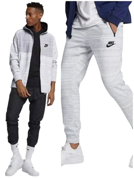 Спортивный костюм Nike p S