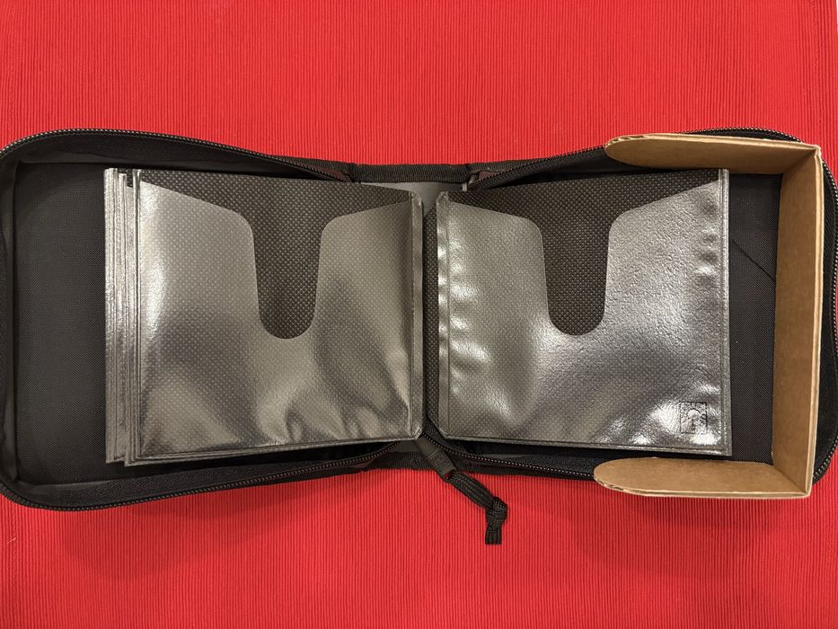 Duas Caixas para Cd’s