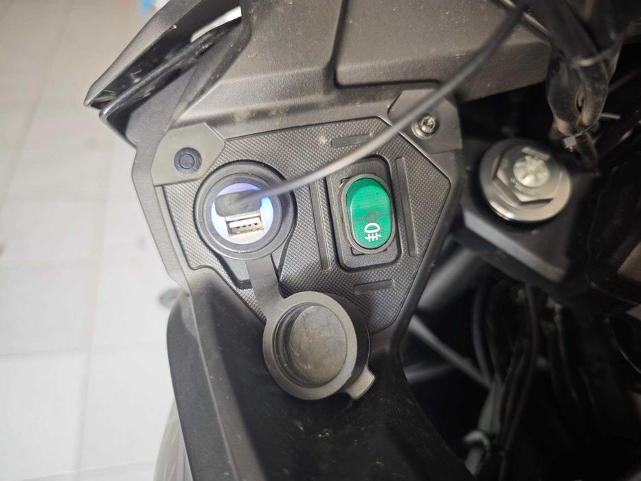 Kawasaki Versys 650 Tourer (04/2022) - 16000 km - Full Extras