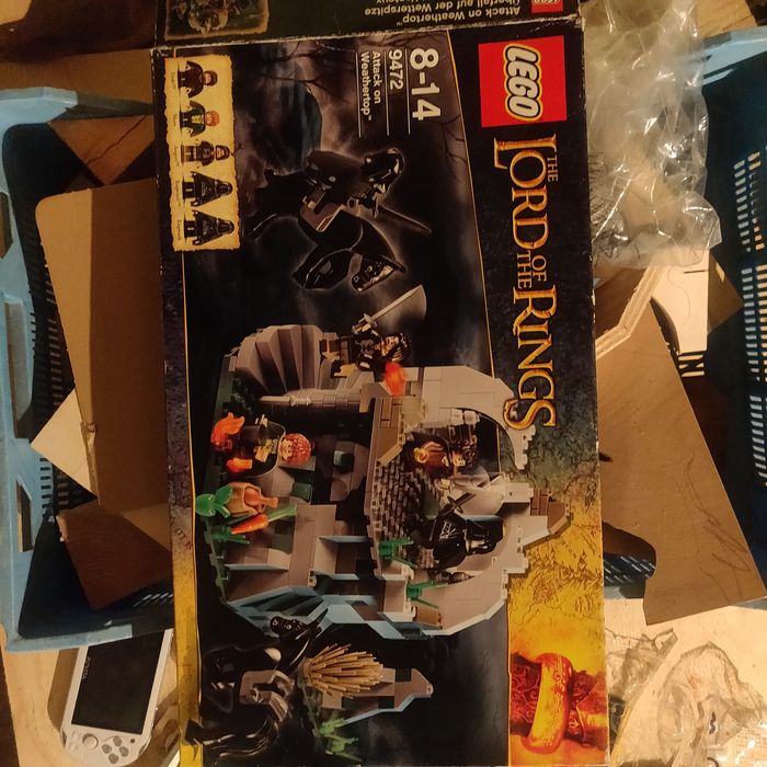 Pudełka  lego  różne