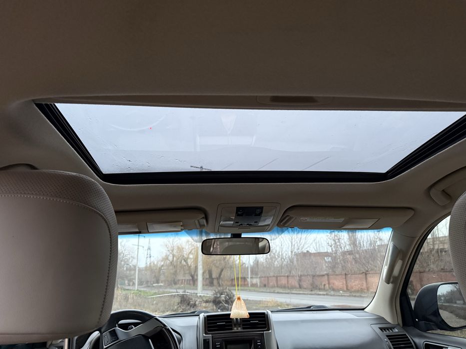 Тойота Прадо 150 4,0 люк кожа официал