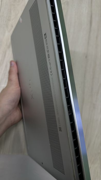 Dell XPS 15 9520 OLED 3.5K / i9-12900HK / RTX 3050 Ti / 16GB DDR5
