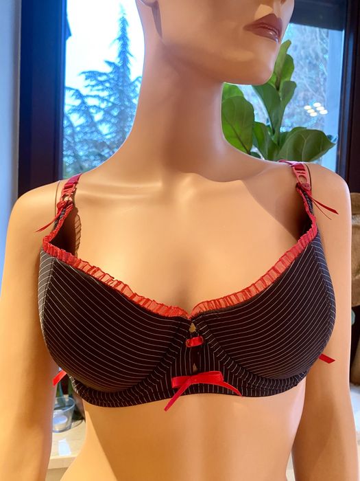 Stanik AnnSummers r.85F