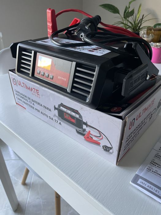 Carregador de baterias 17A - NOVO - pvp  50€